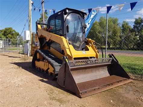 how to drive a skid steer cat|biggest skid steer caterpillar offers.